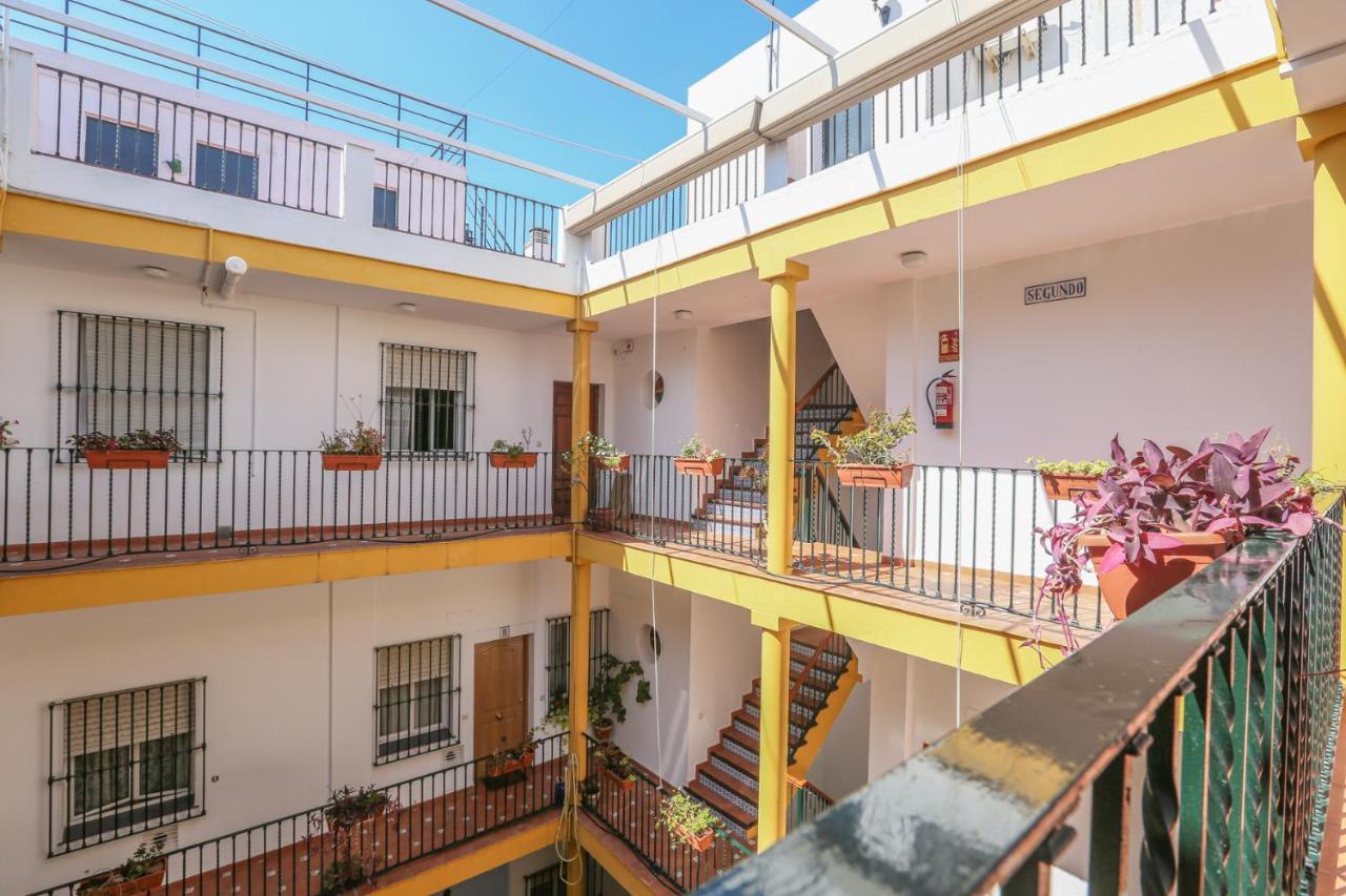 Juderia Center Premium Suites Free Parking セビリア エクステリア 写真